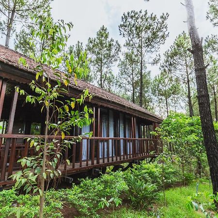 Sankofa Village Hill Resort & Spa Hue Esterno foto
