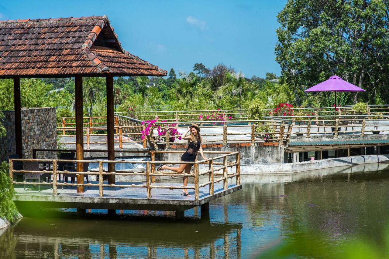 Sankofa Village Hill Resort & Spa Hue Esterno foto