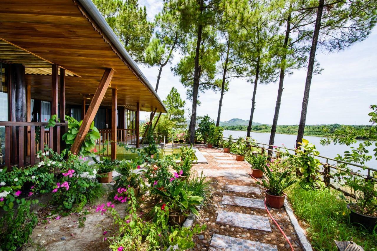 Sankofa Village Hill Resort & Spa Hue Esterno foto